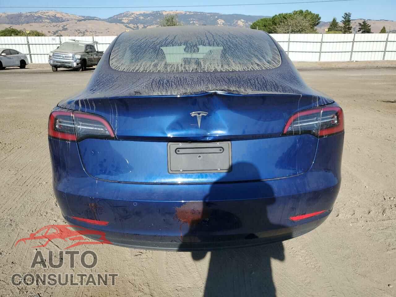 TESLA MODEL 3 2019 - 5YJ3E1EA5KF449443
