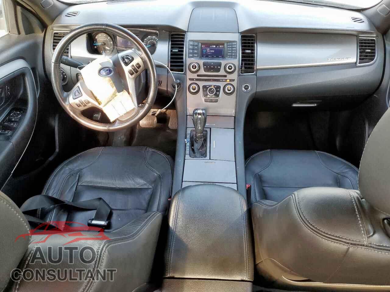 FORD TAURUS 2015 - 1FAHP2E85FG106961