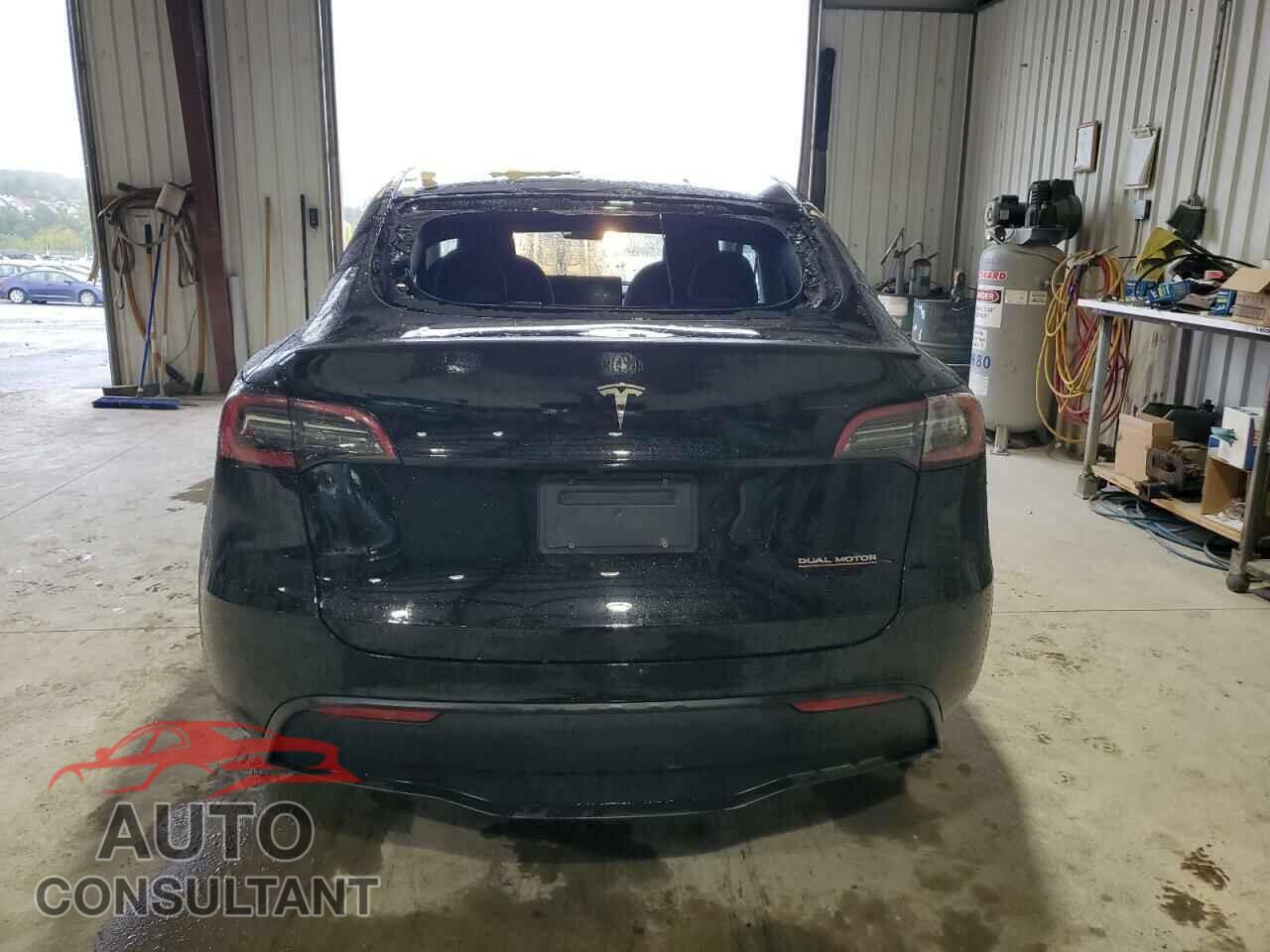 TESLA MODEL Y 2023 - 7SAYGDEF8PF808534
