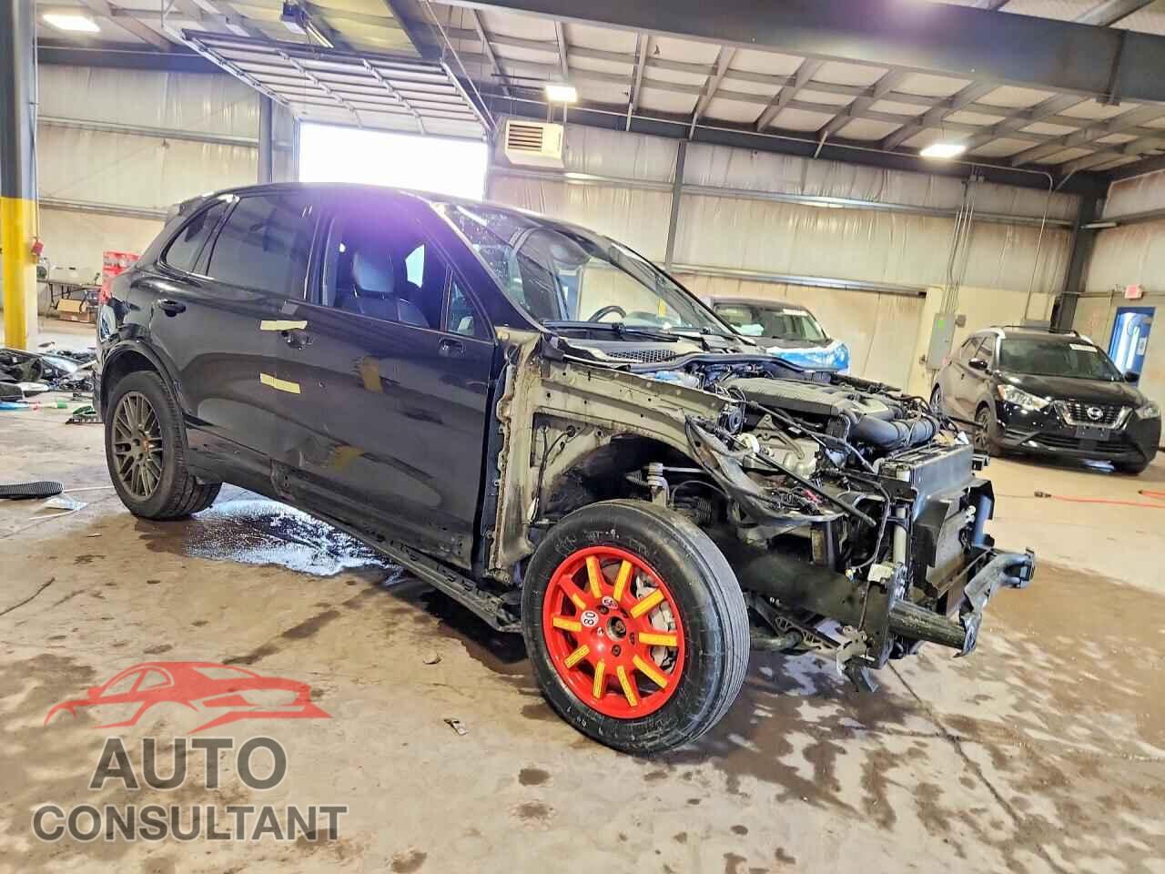 PORSCHE CAYENNE 2018 - WP1AA2A24JKA00911