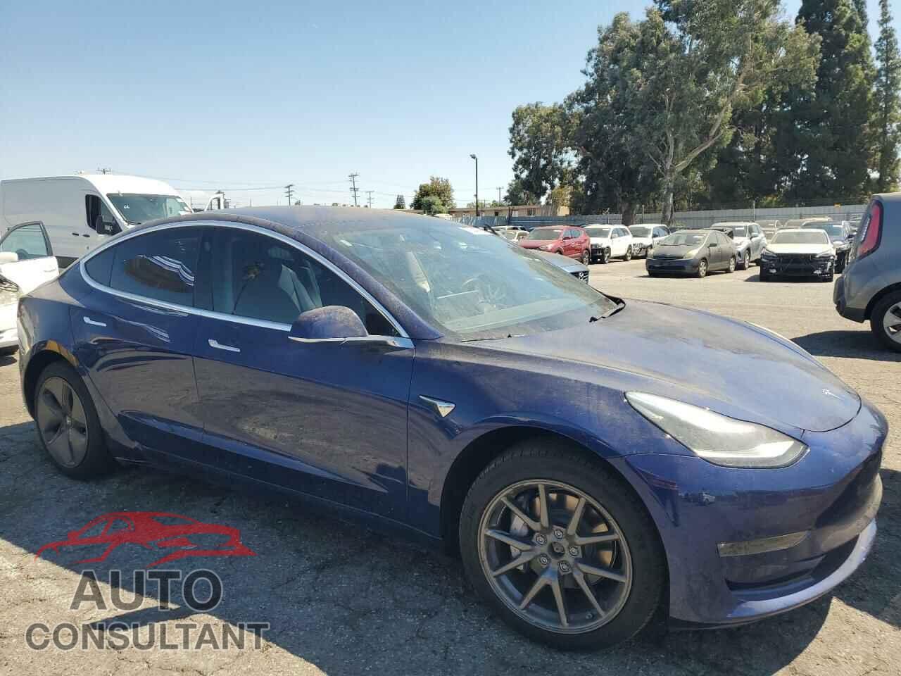 TESLA MODEL 3 2018 - 5YJ3E1EB4JF120370