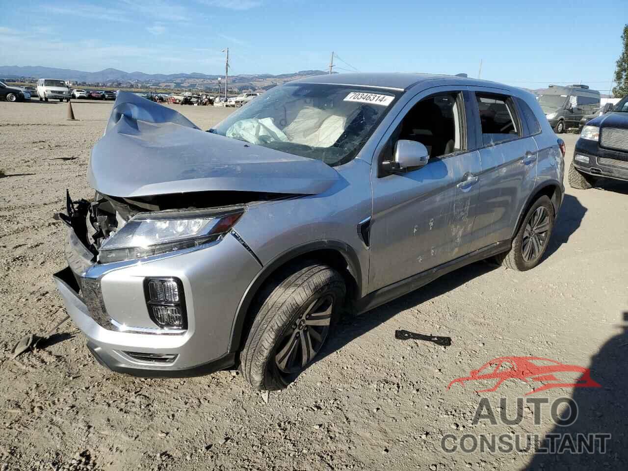MITSUBISHI OUTLANDER 2021 - JA4ARUAU0MU019241