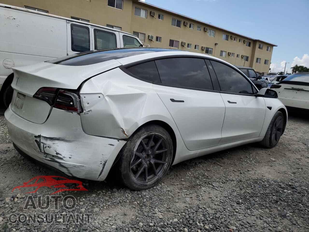 TESLA MODEL 3 2023 - 5YJ3E1EAXPF599152