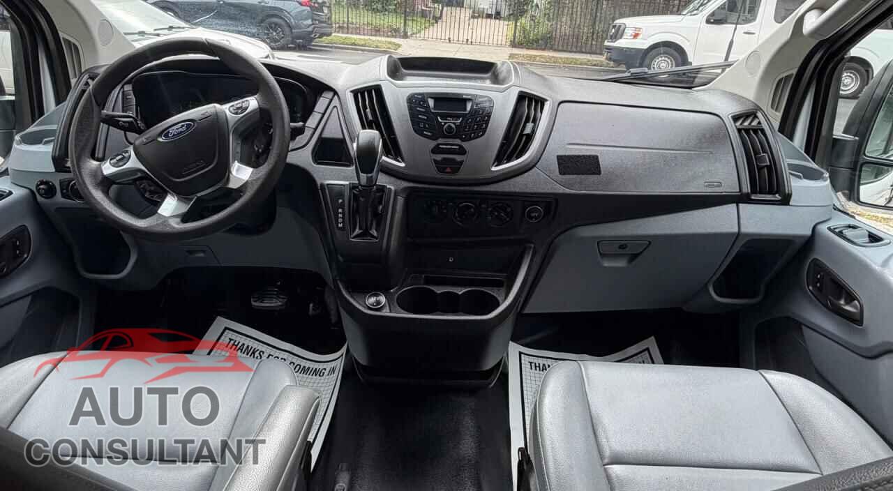 FORD TRANSIT 2018 - 1FTYR1YM2JKA85919