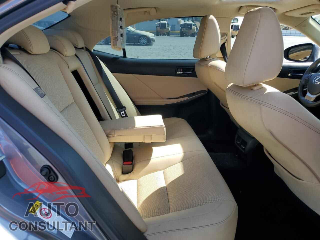 LEXUS IS 2014 - JTHCF1D27E5010689