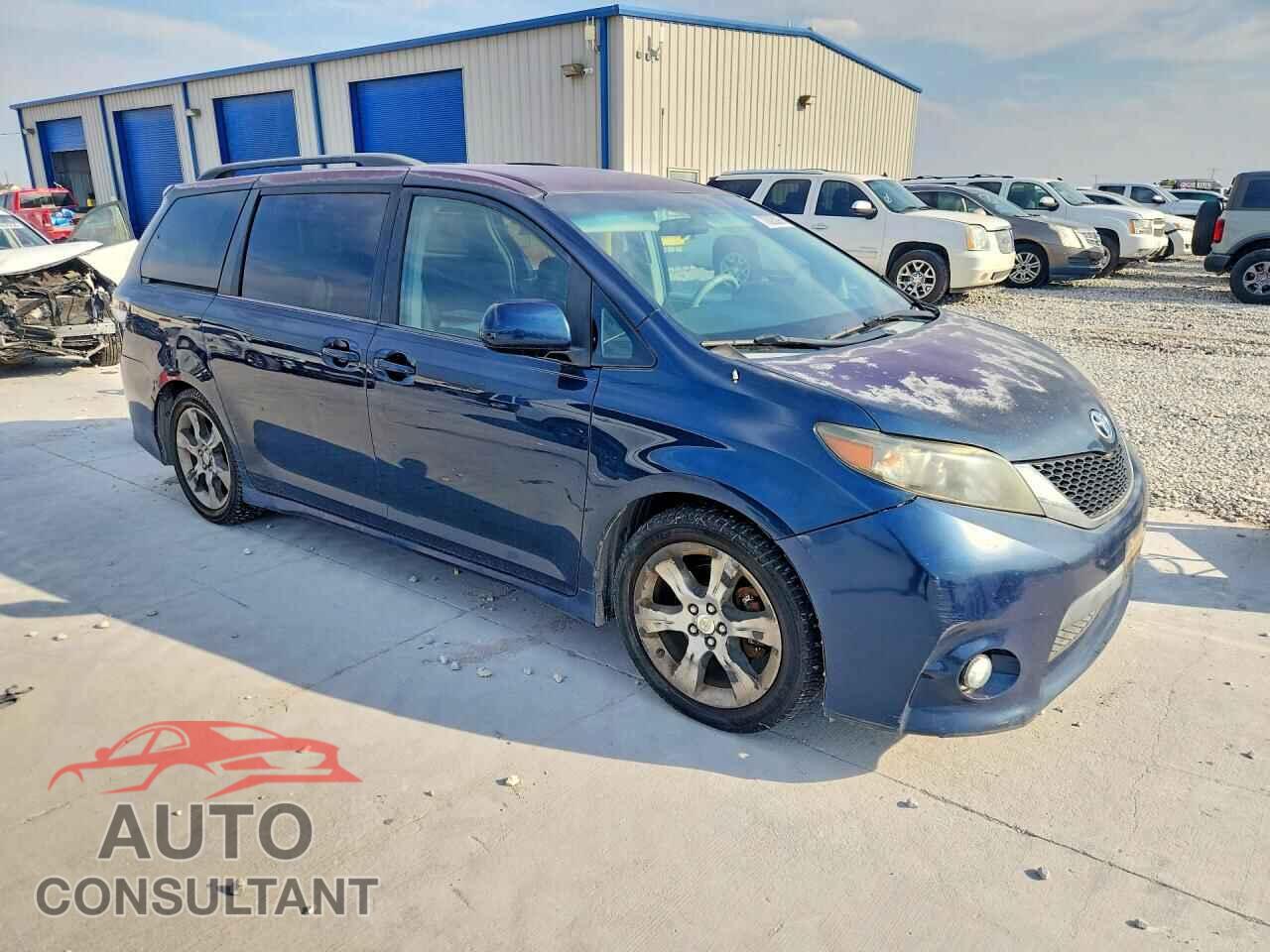 TOYOTA SIENNA 2011 - 5TDXK3DC7BS049047
