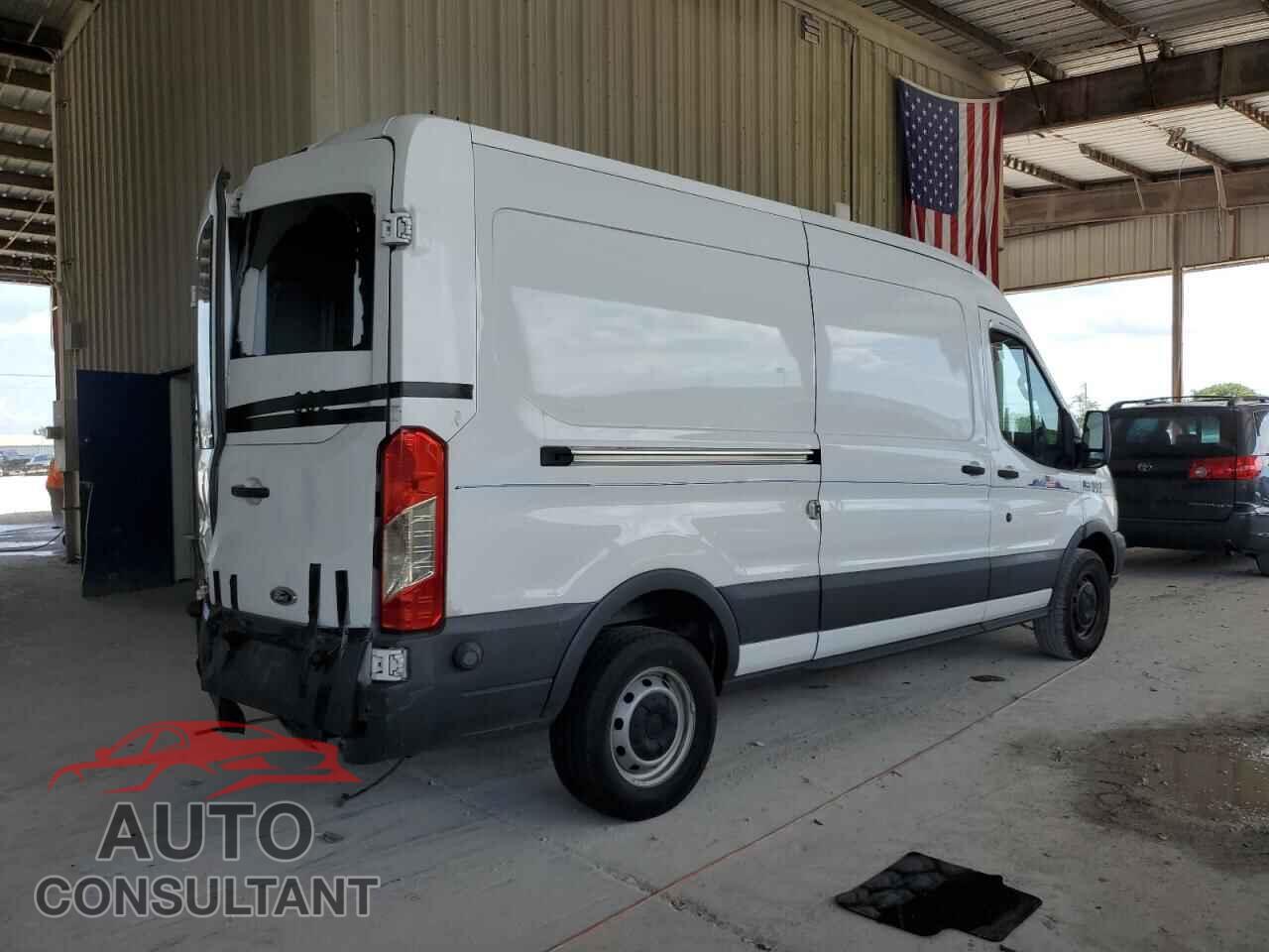 FORD TRANSIT 2017 - 1FTYR2CM3HKA51995