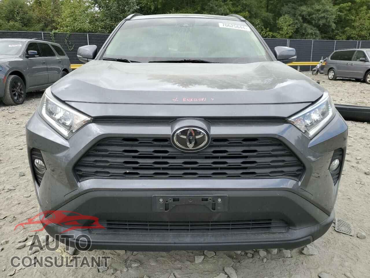 TOYOTA RAV4 2019 - JTMP1RFVXKD014812