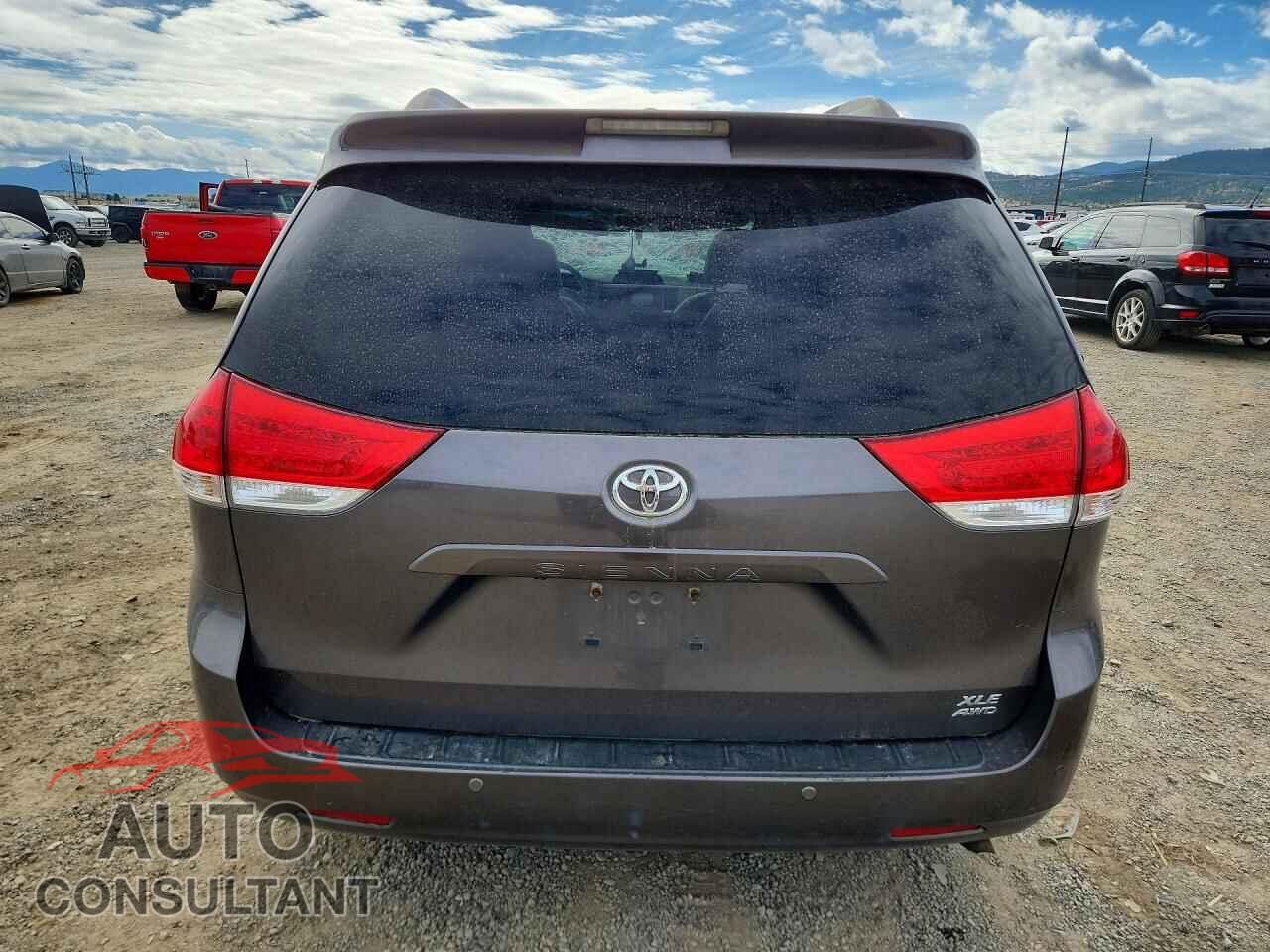TOYOTA SIENNA 2012 - 5TDDK3DC5CS044837