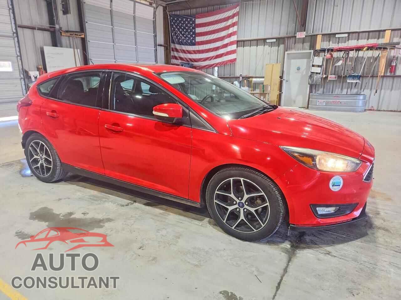 FORD FOCUS 2017 - 1FADP3M26HL247811