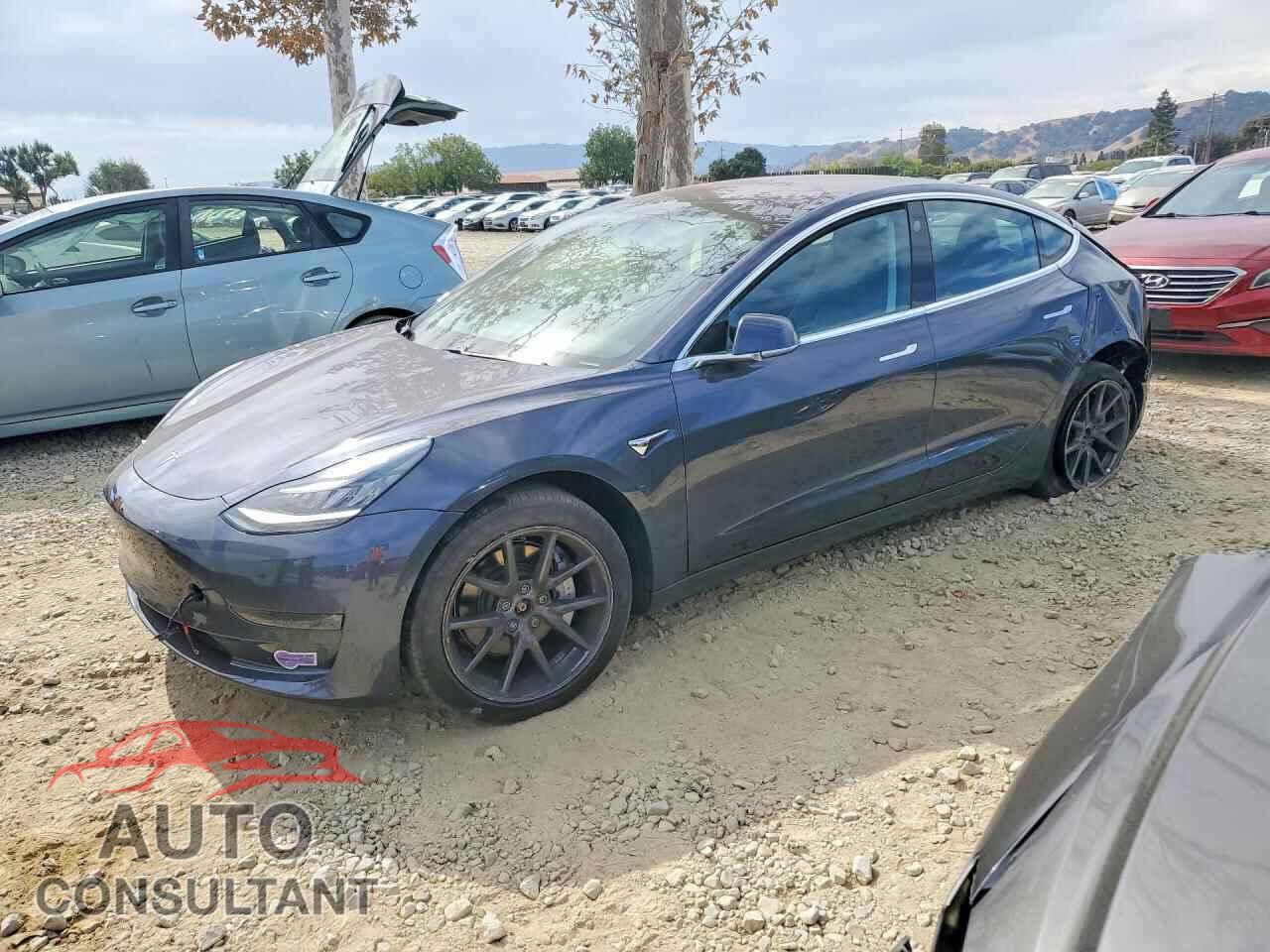 TESLA MODEL 3 2018 - 5YJ3E1EB5JF093194