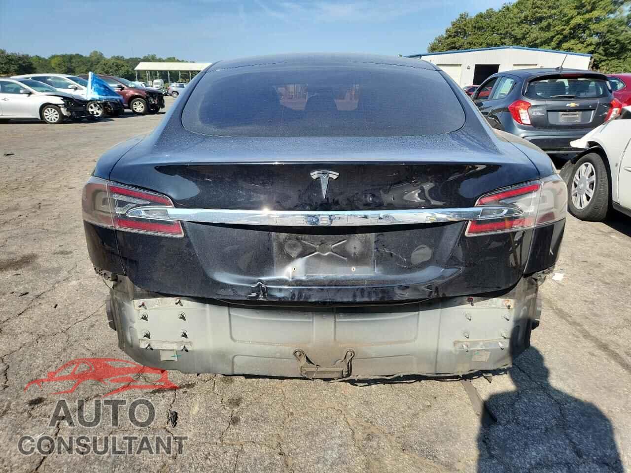 TESLA MODEL S 2015 - 5YJSA1E19FF114702