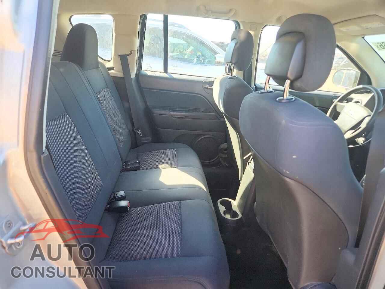 JEEP COMPASS 2010 - 1J4NF4FB4AD644111