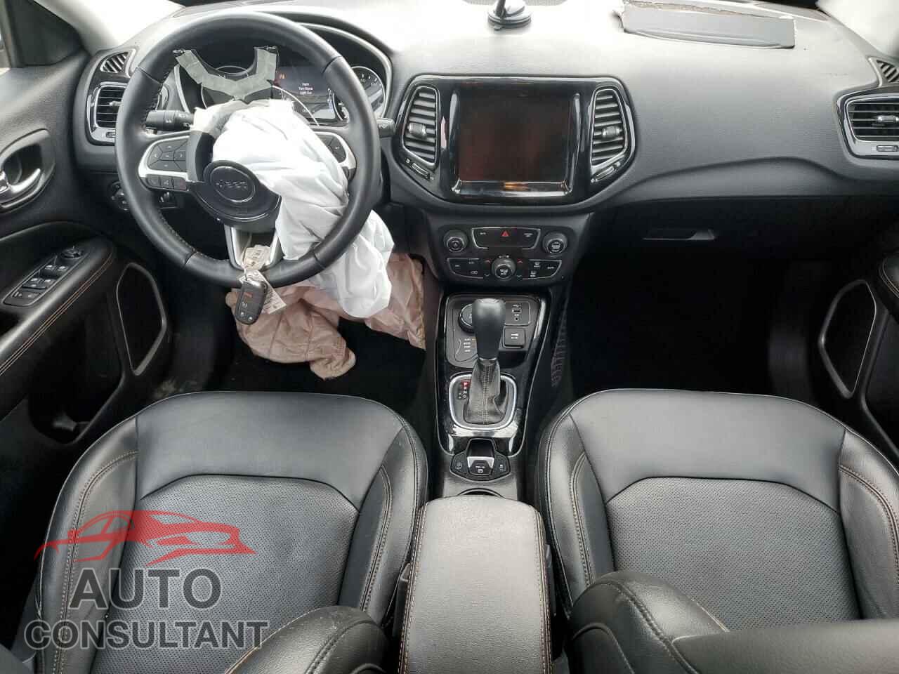 JEEP COMPASS 2020 - 3C4NJDCB4LT123220
