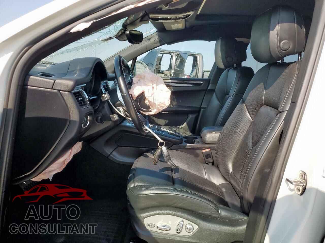 PORSCHE MACAN 2018 - WP1AA2A58JLB04662