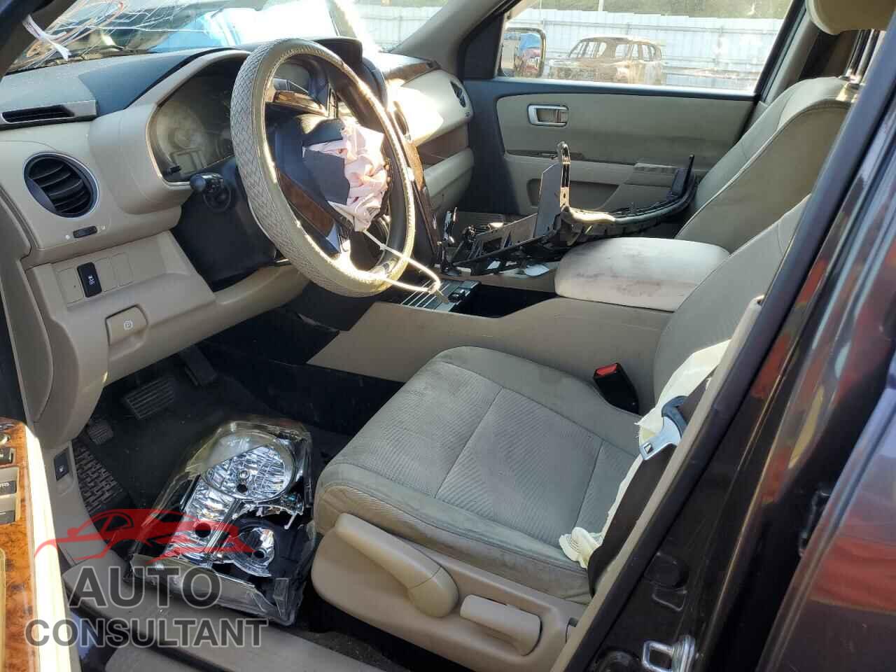 HONDA PILOT 2013 - 5FNYF4H21DB083721
