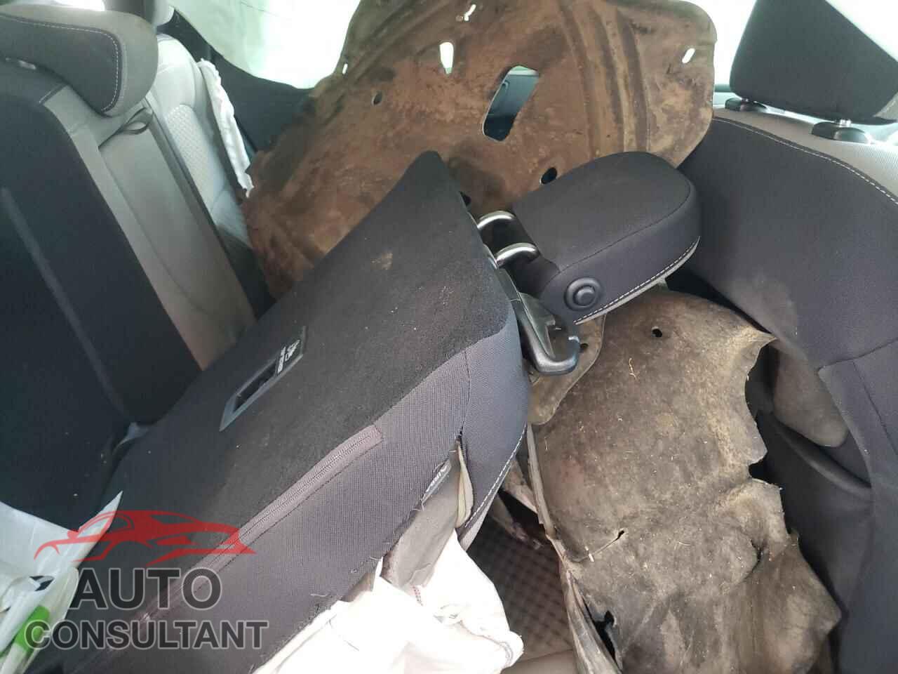 FORD ESCAPE 2020 - 1FMCU0G6XLUA35584