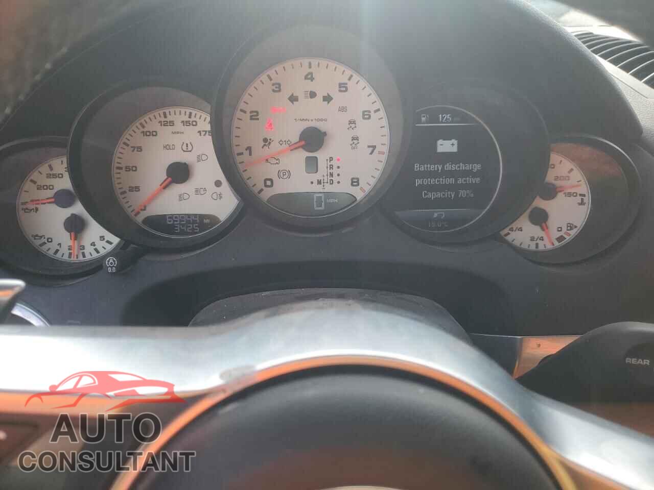PORSCHE CAYENNE 2018 - WP1AA2A25JKA07088