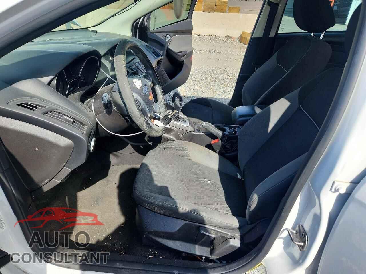 FORD FOCUS 2013 - 1FADP3F2XDL341875