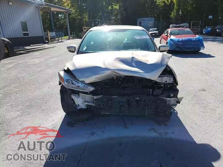 FORD FOCUS 2017 - 1FADP3N24HL316929
