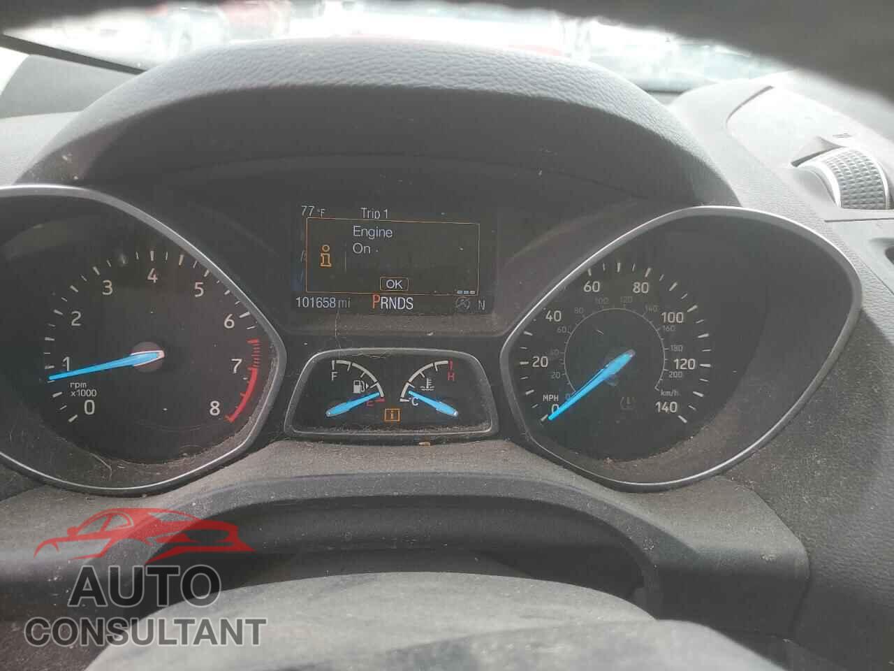 FORD ESCAPE 2017 - 1FMCU9GD1HUC22965