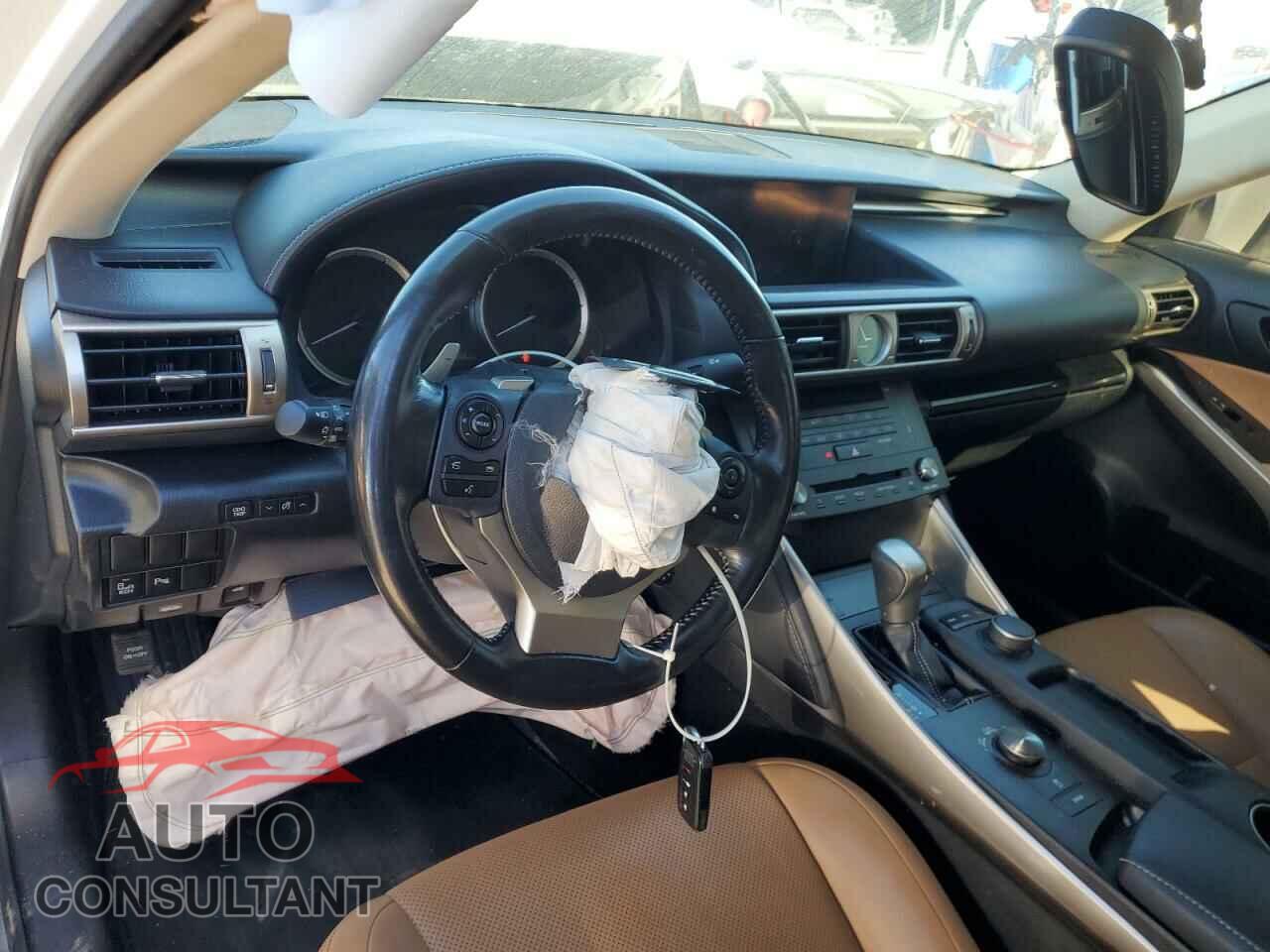 LEXUS IS 2016 - JTHBA1D2XG5014524
