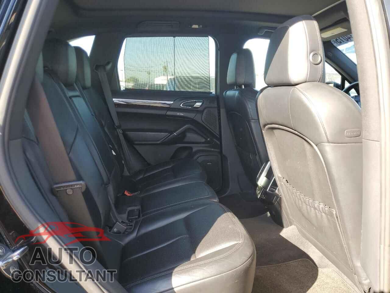 PORSCHE CAYENNE 2013 - WP1AF2A25DLA21556
