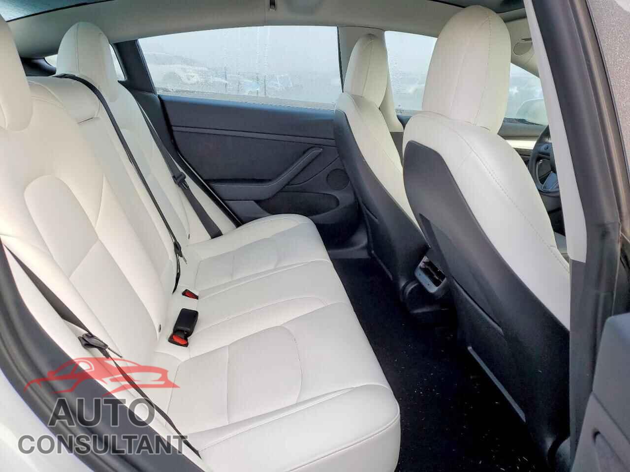 TESLA MODEL 3 2022 - 5YJ3E1EB3NF232714