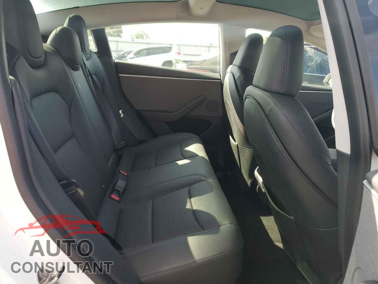 TESLA MODEL 3 2024 - 5YJ3E1EA6RF721685