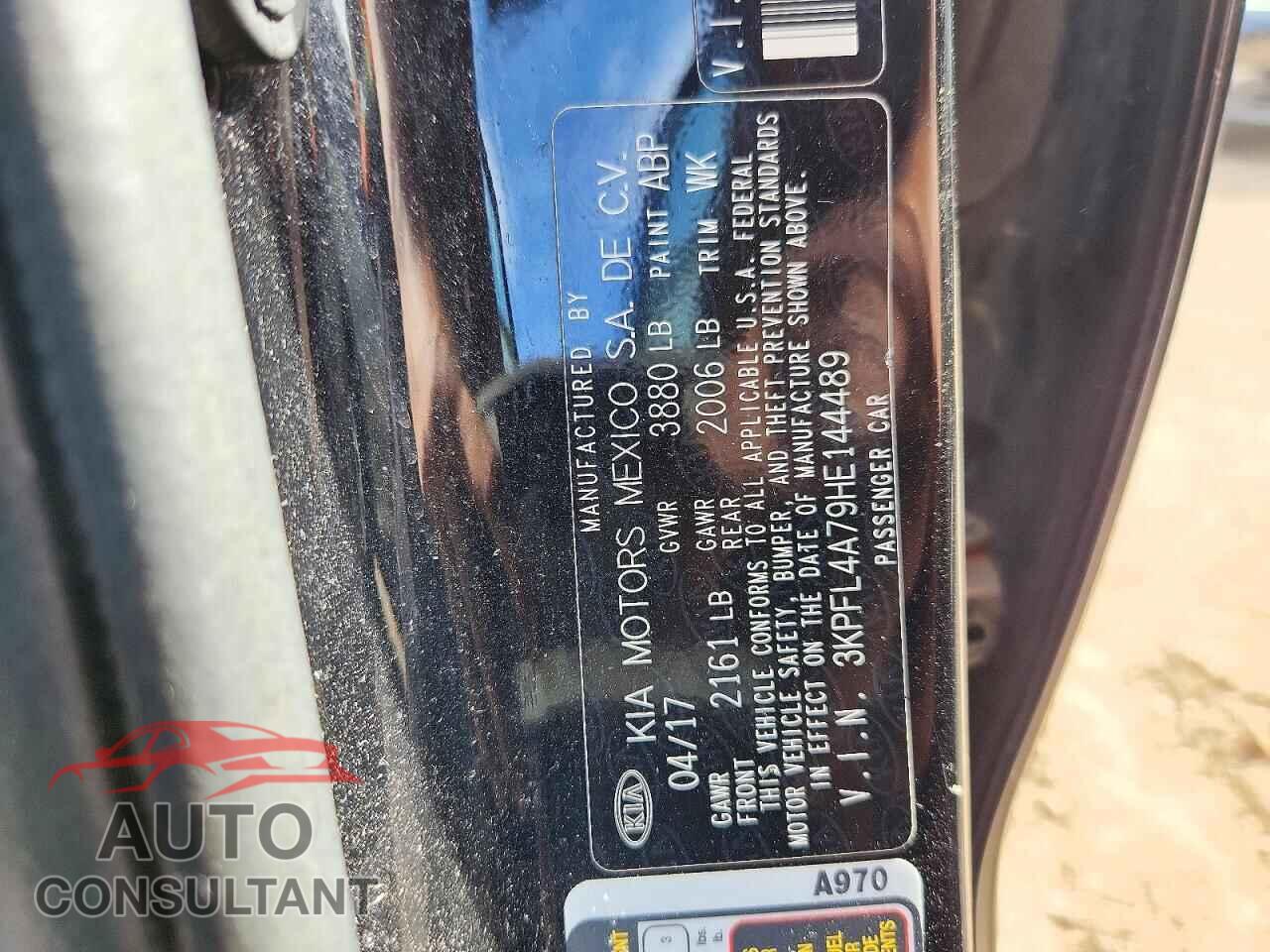 KIA FORTE 2017 - 3KPFL4A79HE144489