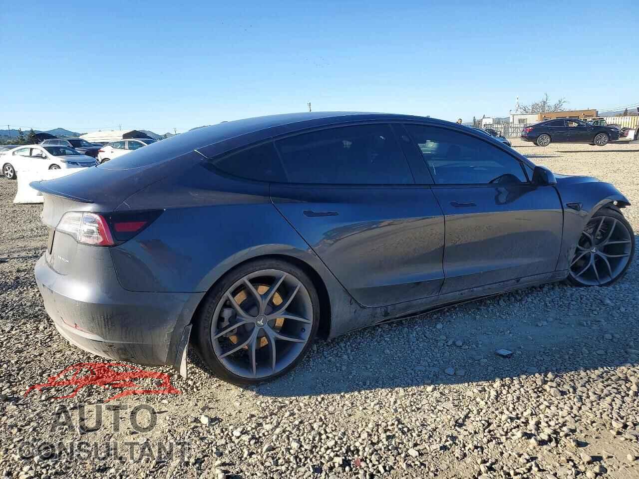 TESLA MODEL 3 2021 - 5YJ3E1EB4MF003103