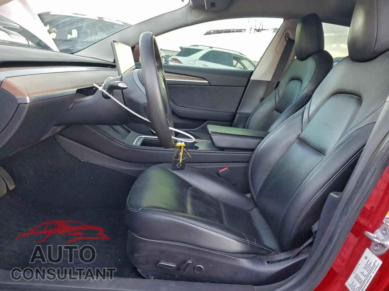 TESLA MODEL 3 2021 - 5YJ3E1EA4MF074745