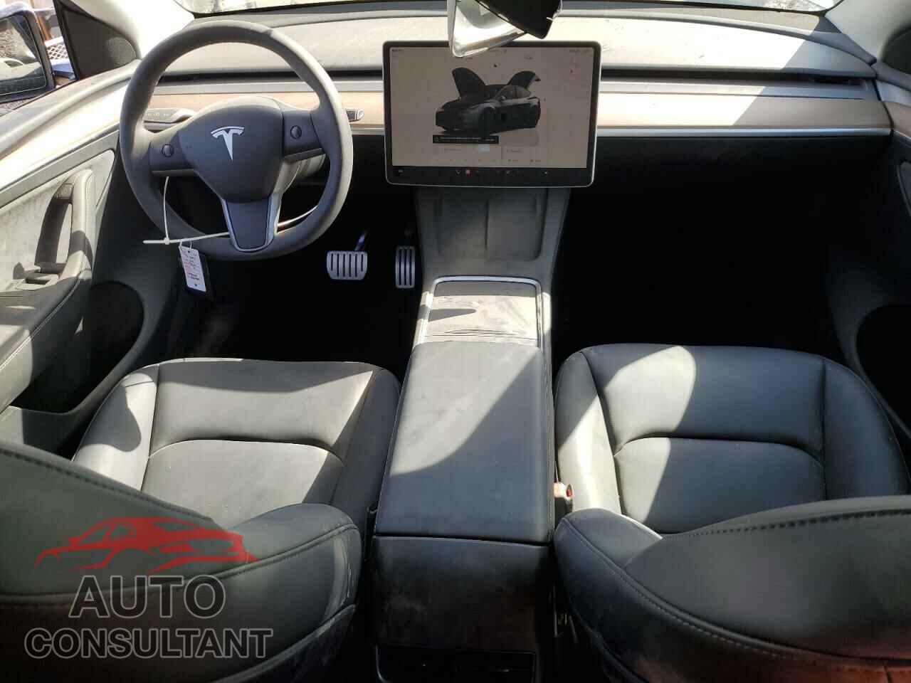 TESLA MODEL Y 2024 - 7SAYGDEF2RF082060
