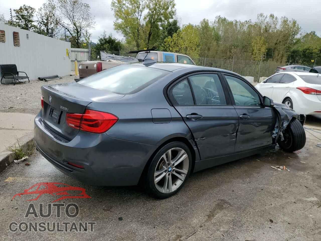 BMW 3 SERIES 2016 - WBA8E3G56GNU38569