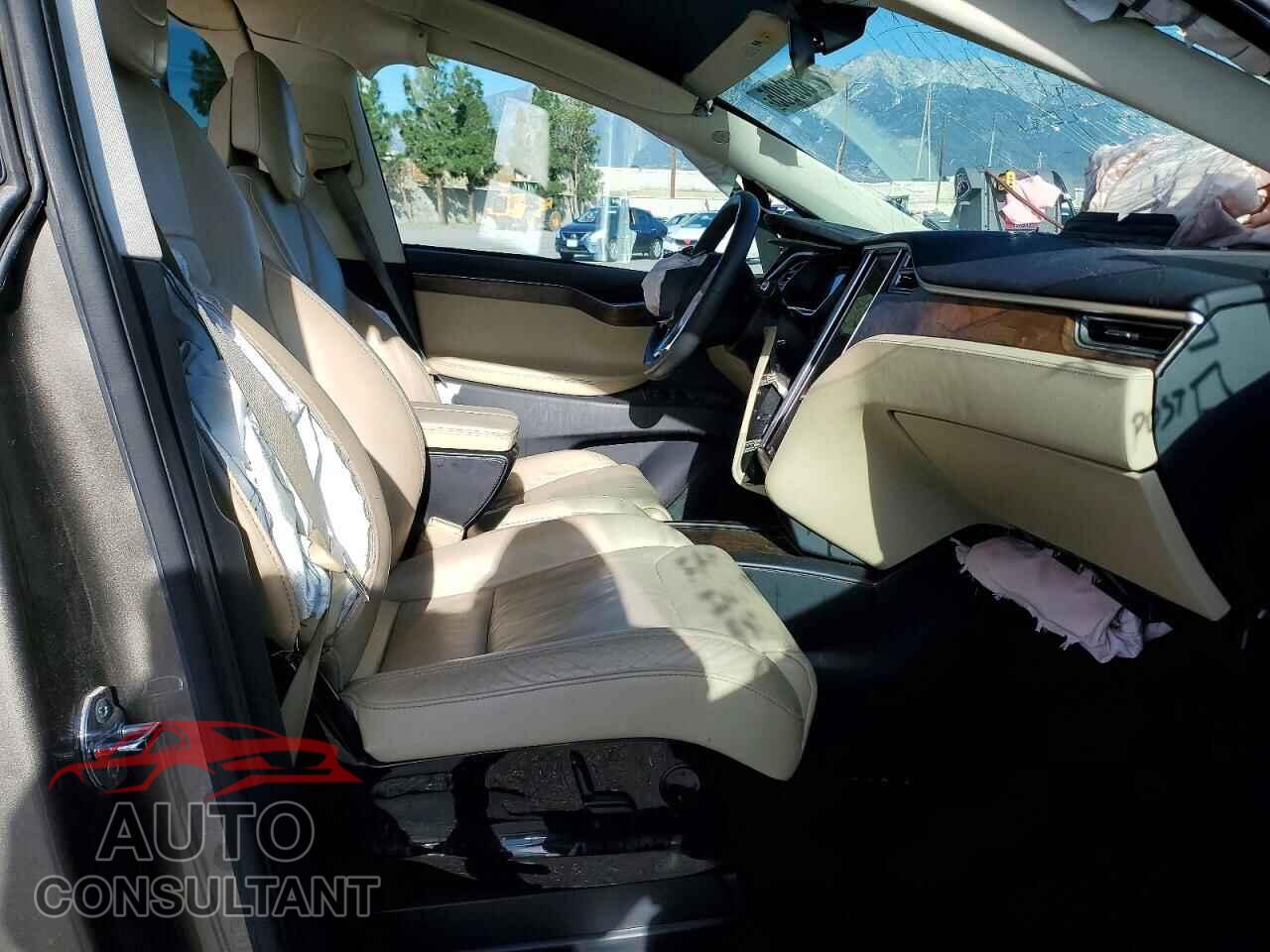 TESLA MODEL X 2016 - 5YJXCBE48GF016326