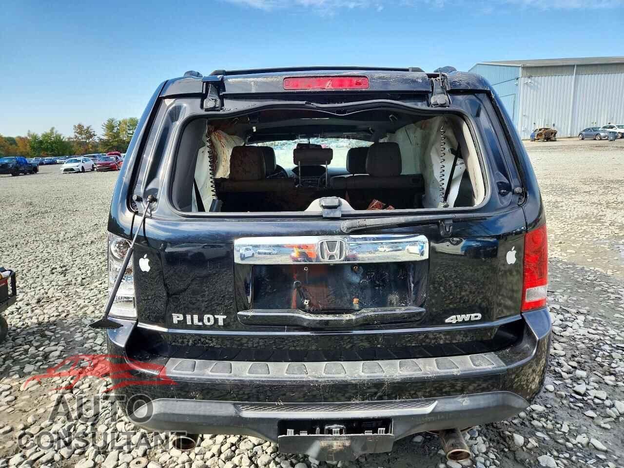 HONDA PILOT 2015 - 5FNYF4H52FB052183