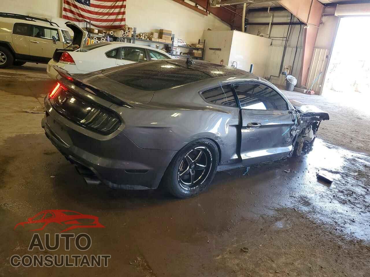 FORD MUSTANG 2021 - 1FA6P8CF5M5111095