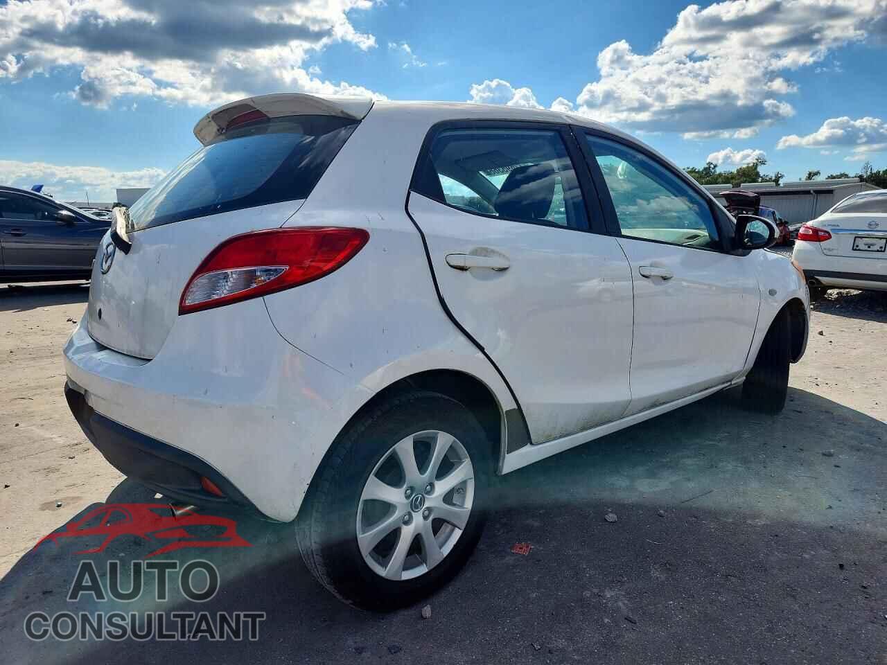 MAZDA 2 2013 - JM1DE1LY3D0158140