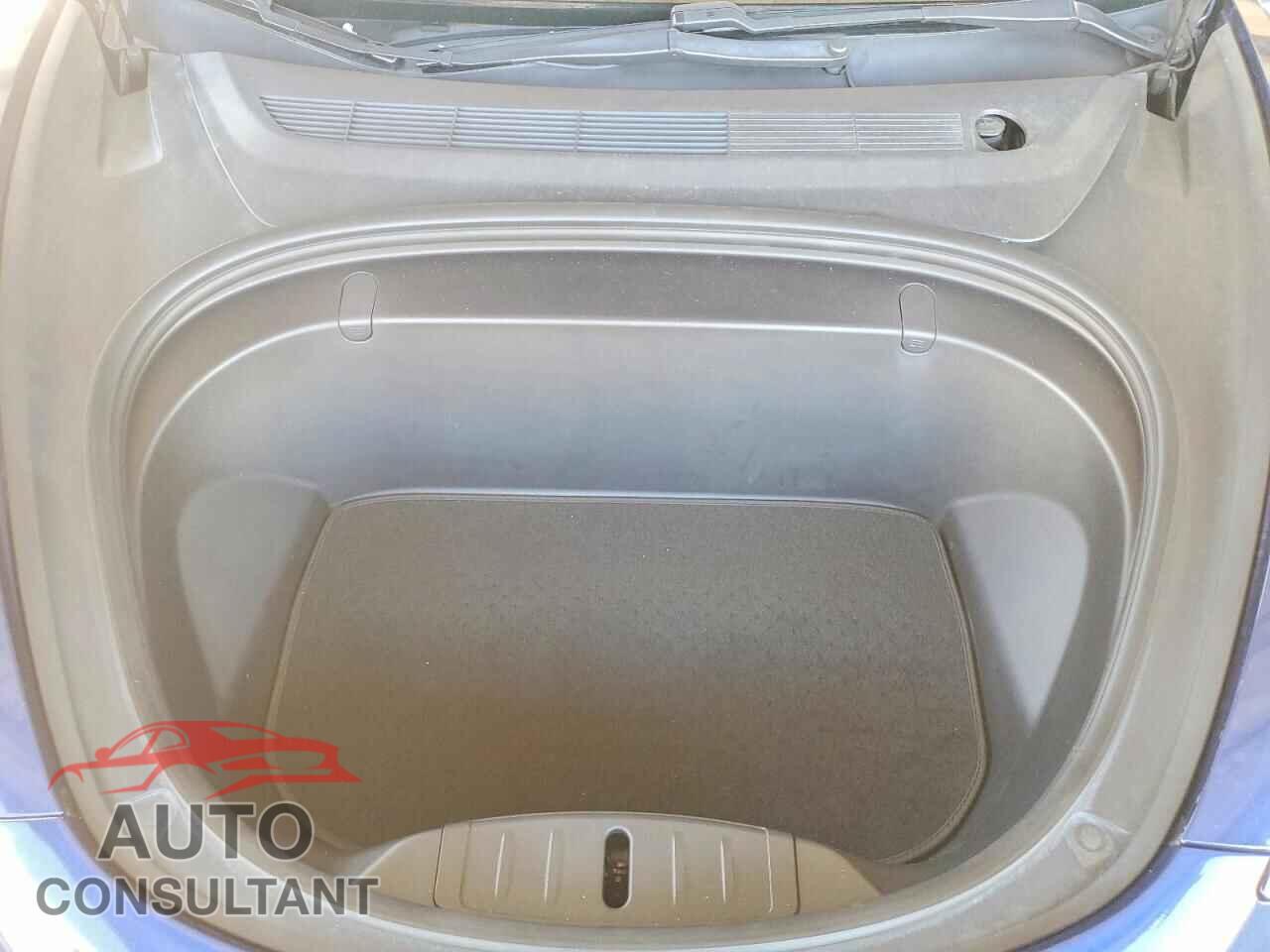 TESLA MODEL 3 2018 - 5YJ3E1EA8JF105653