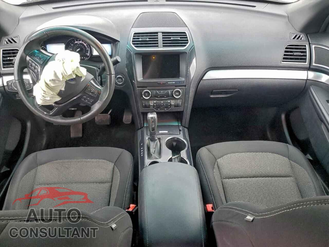 FORD EXPLORER 2017 - 1FM5K7D83HGA58739