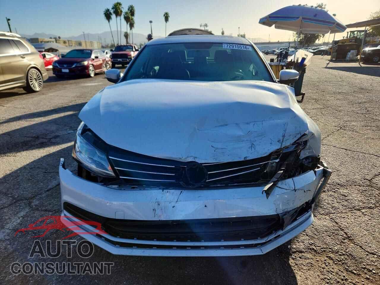 VOLKSWAGEN JETTA 2017 - 3VWDB7AJ9HM243484