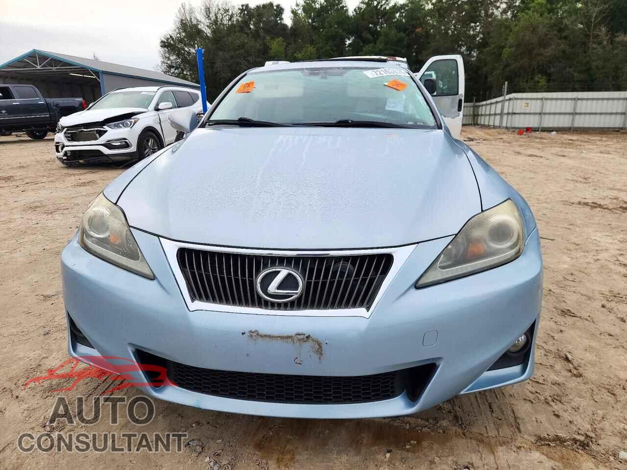 LEXUS IS 2012 - JTHCF5C2XC5053204