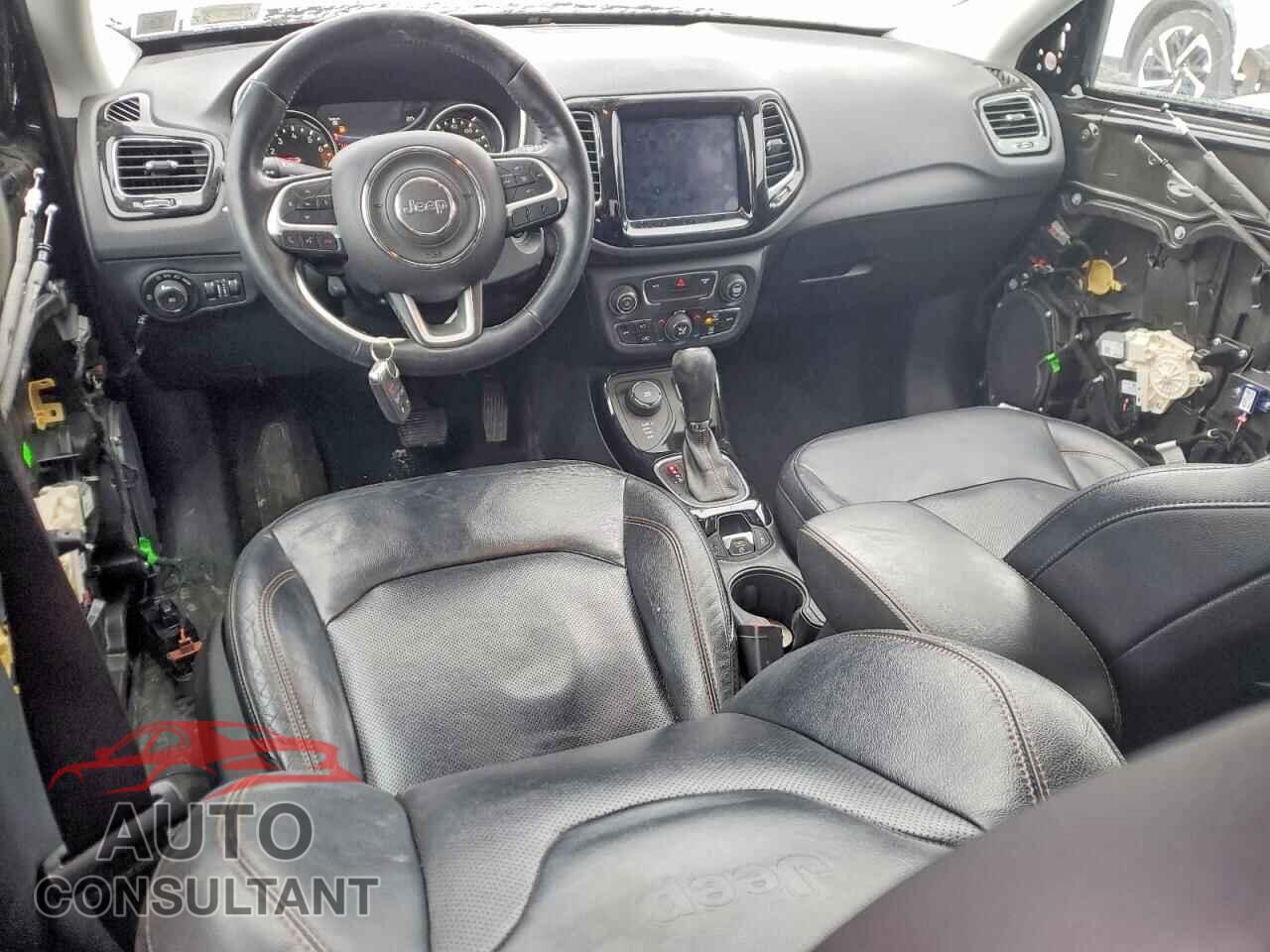 JEEP COMPASS 2018 - 3C4NJDCB5JT131680