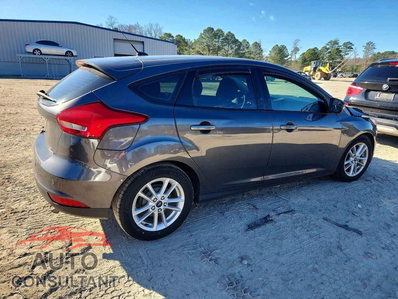 FORD FOCUS 2015 - 1FADP3K2XFL216206