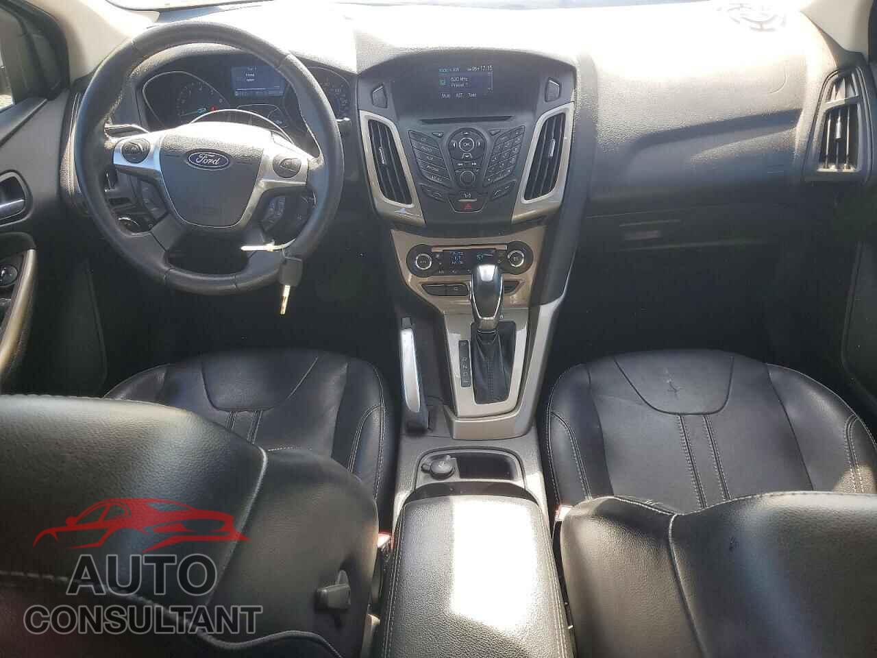 FORD FOCUS 2012 - 1FAHP3H24CL386758