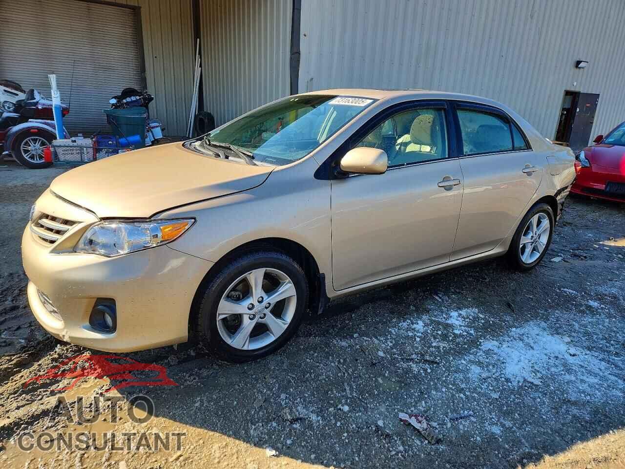 TOYOTA COROLLA 2013 - 2T1BU4EEXDC015433