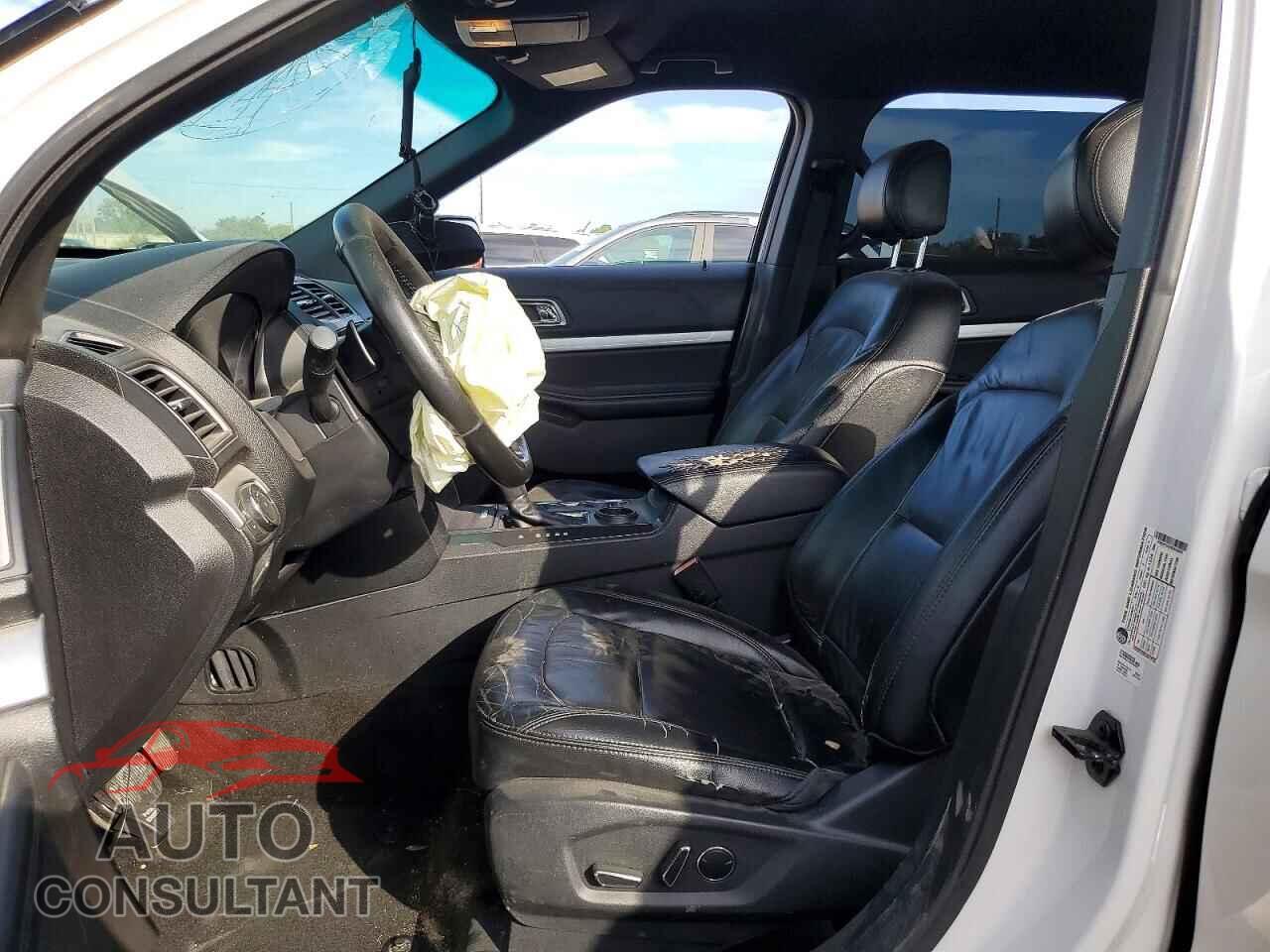 FORD EXPLORER 2017 - 1FM5K7D82HGA58800