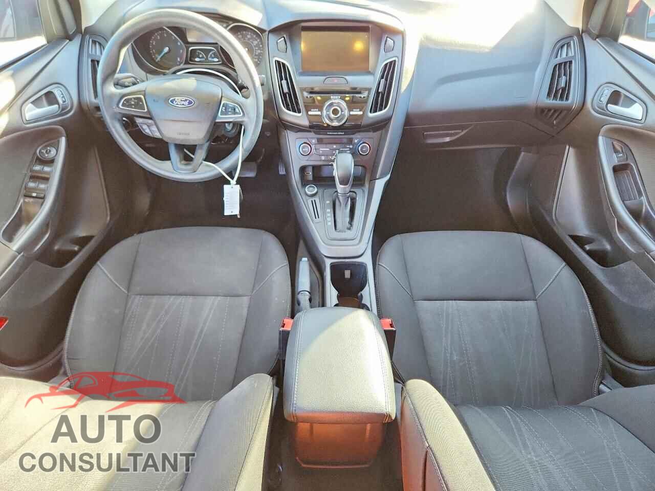 FORD FOCUS 2017 - 1FADP3H21HL235396
