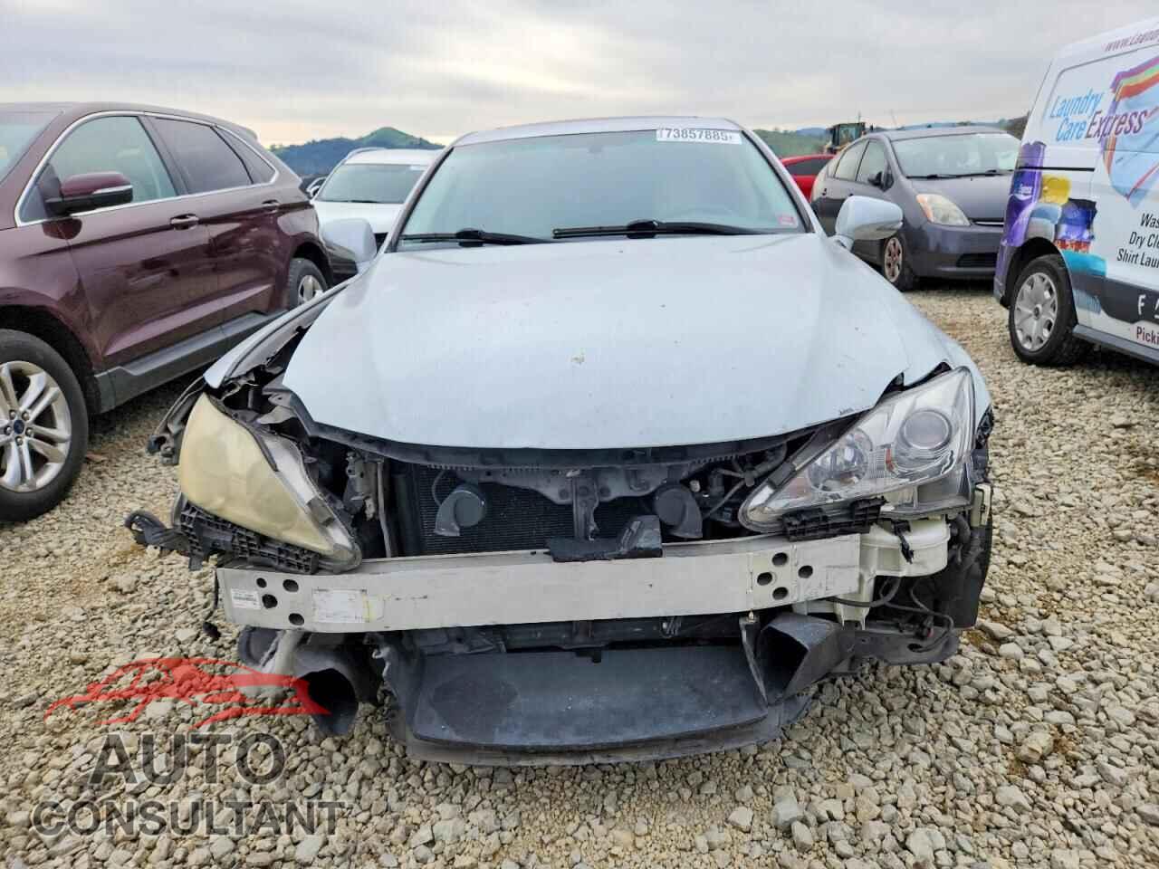 LEXUS IS 2011 - JTHBF5C24B5136038