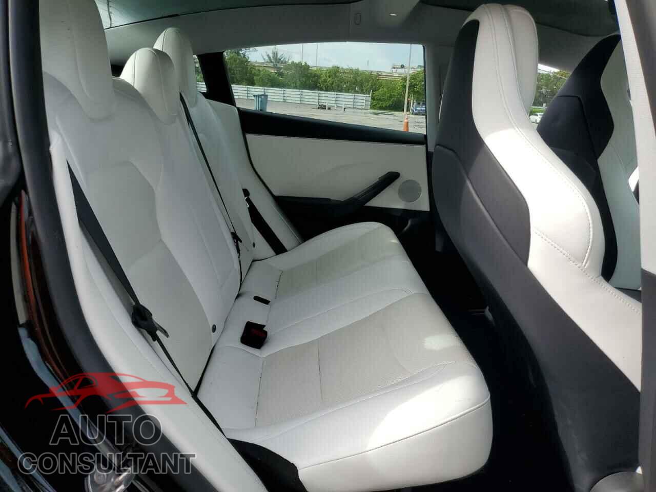 TESLA MODEL 3 2024 - 5YJ3E1ET1RF783075